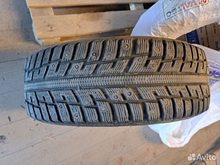 Kumho I'Zen KW22 205/60 R16 92T