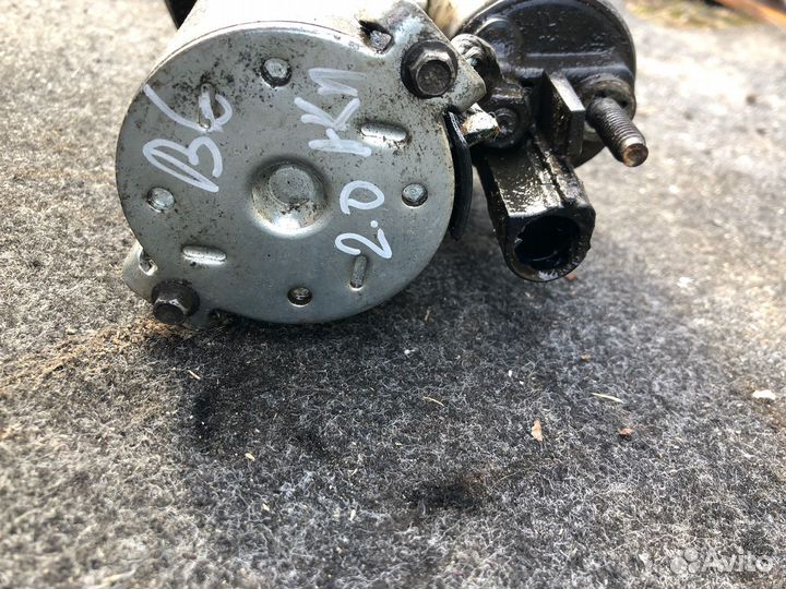 Стартер Volkswagen Passat B6