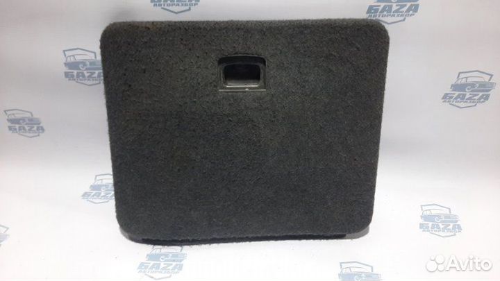 Обшивка багажника левая Audi A8 D2 AUW 1999