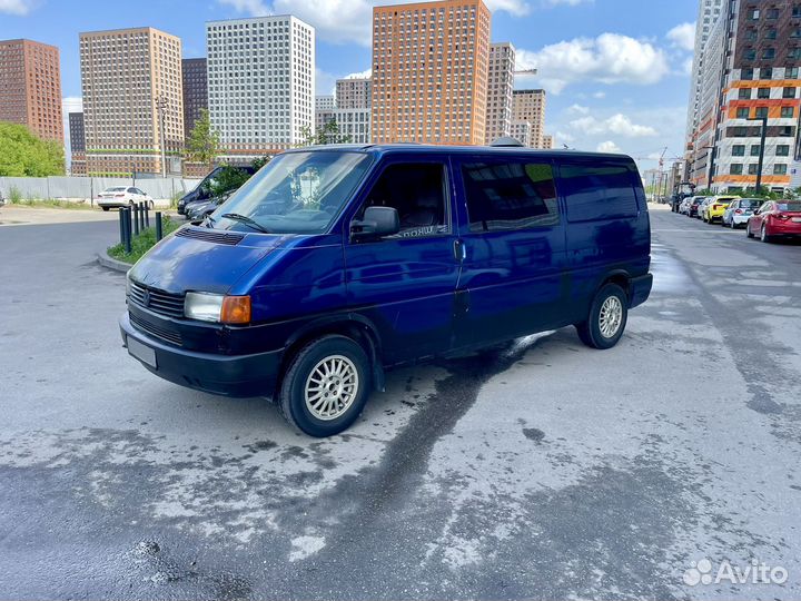 Volkswagen Transporter 2.4 МТ, 1998, 235 000 км