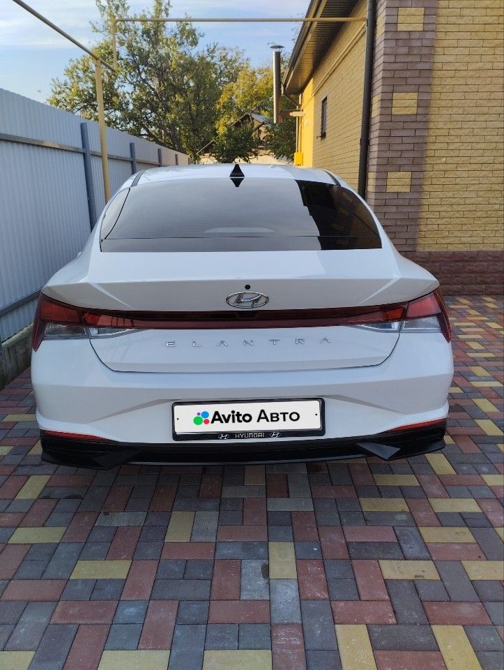 Hyundai Elantra: фото владельца