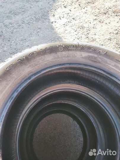 Triangle TR777 215/60 R17 96T