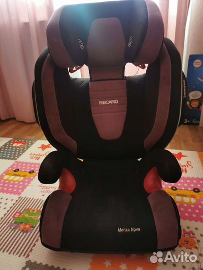 Автокресло Recaro monza nova,oт 15 до 36 кг, б/у