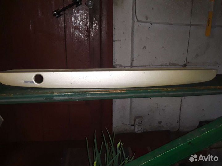 Рамка подсветка номера Мазда Фамилия 2003г