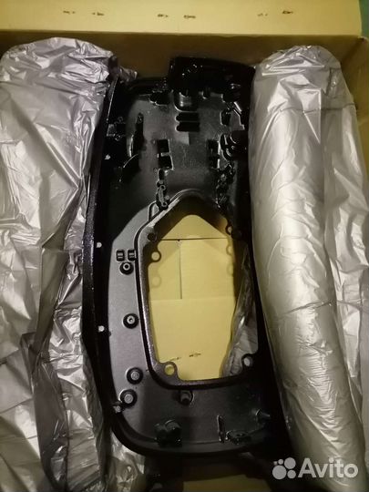 828165A1 нижний кожух Mercury