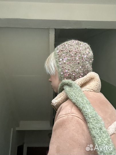 Чепчик с пайетками