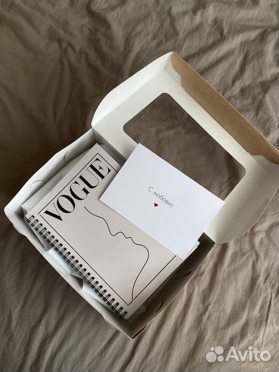 Подарочный бокс ко дню Святого Валентина