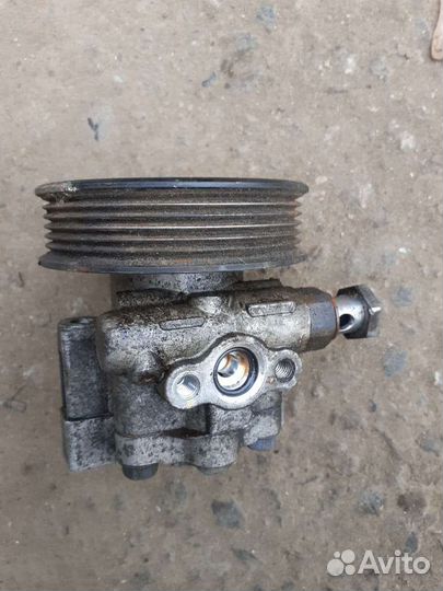 Насос гура Chevrolet Cruze 1.6