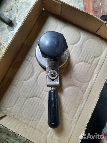 Закаточная машинка для банок СССР