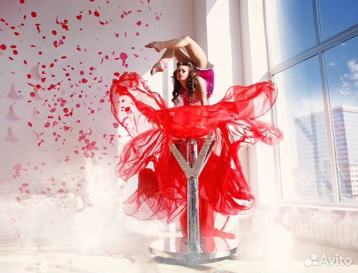 Шоу Art-cocktail Девушка в бокале (Аренда Бокала)