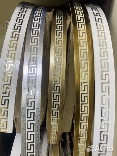 Карнизы потолочные и настенные