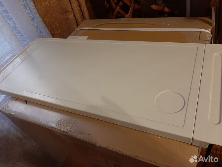 Надкроватный стол для медицинских кроватей