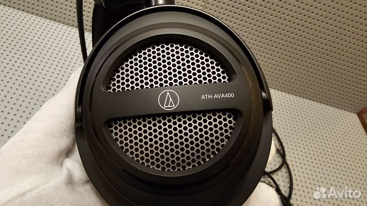 Наушники Audio-Technica ATH-AVA400