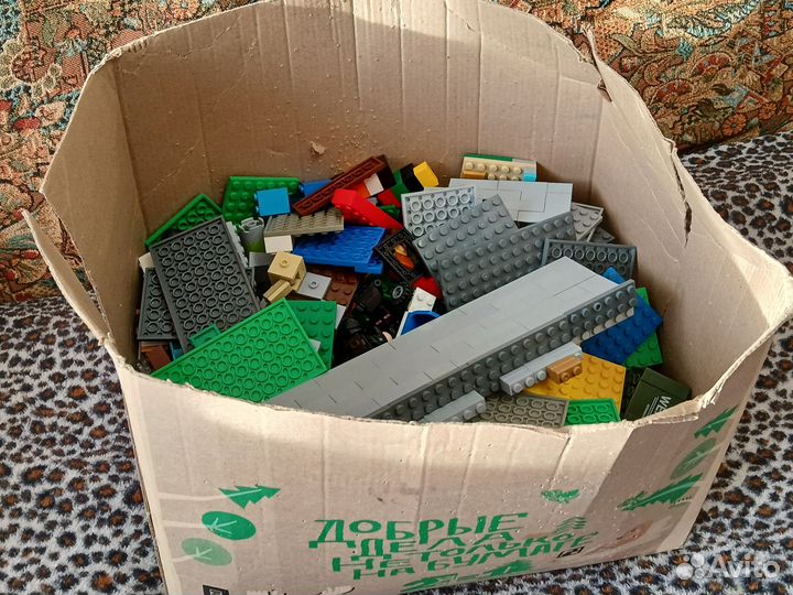 Lego Конструктор россыпью - 2 контейнера