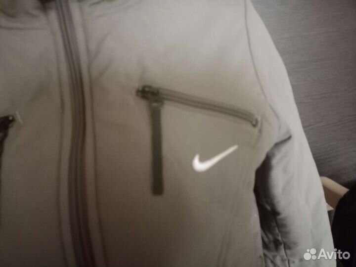 Куртка женская Nike 42-44р