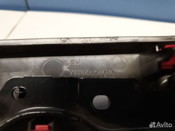 Накладка блока управления сидения Toyota Alphard 3