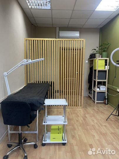 Аренда места бровиста и лешмейкера