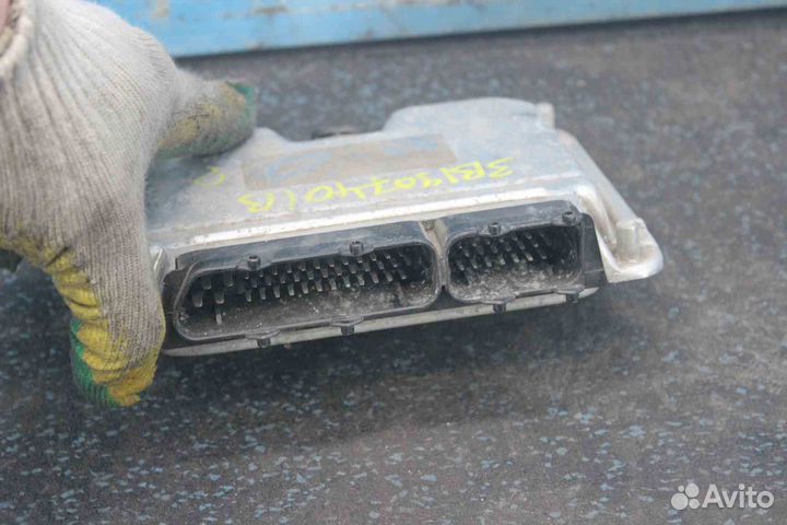 Блок управления двигателем Volkswagen Passat (Фоль