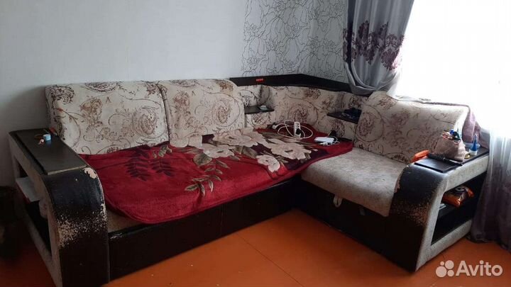 Перетяжка мягкой мебели на дому