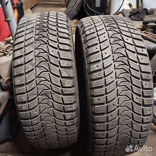 Michelin X-Ice North 3 215/55 R17