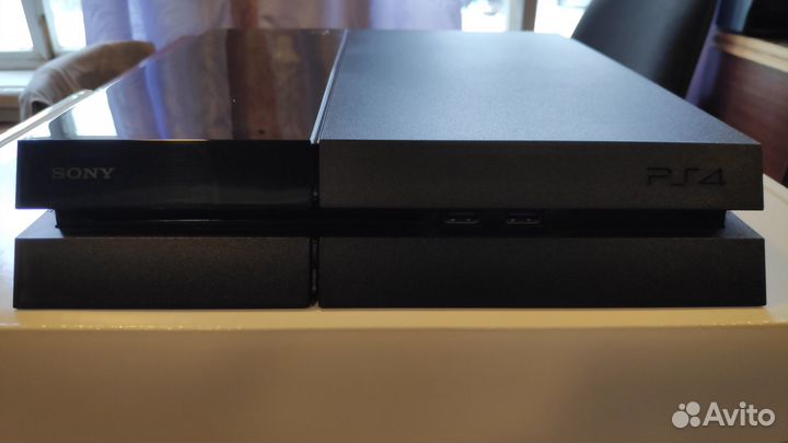 Sony playstation 4 (PS4) FAT + игра