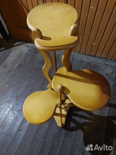 Подставка для цветов деревянная