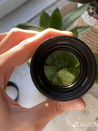Объектив Kamlan 50mm f1.1