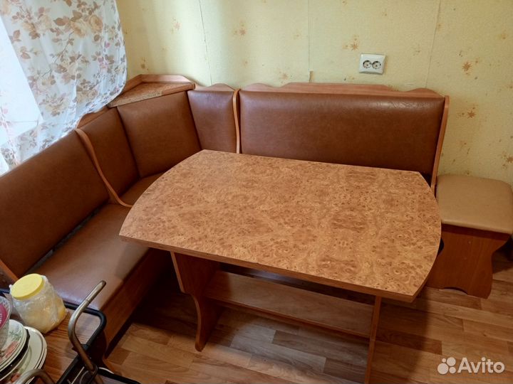 Кухонный уголок