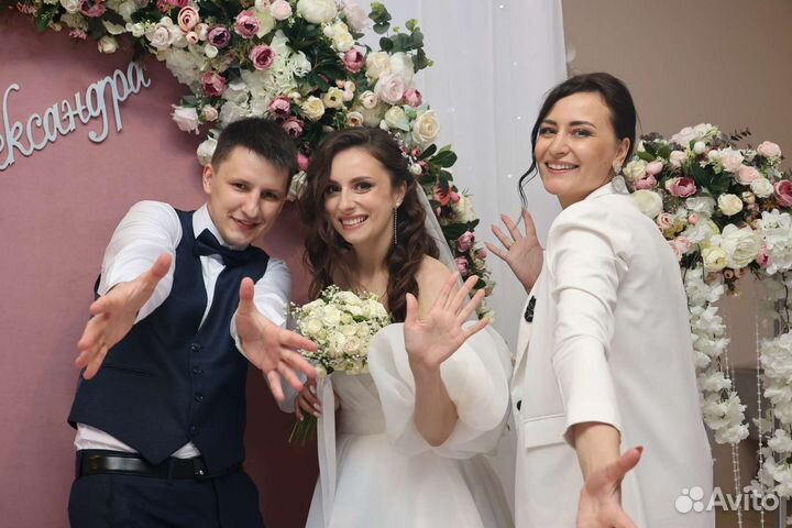 Ведущая Тамада, диджей (DJ)