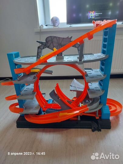 Трек,Парковка,Гараж HOT wheels (хот вилс)