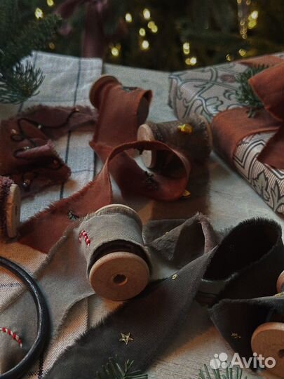 Ленты ручной работы для букетов и оформления