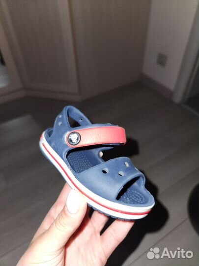 Сандали crocs c4
