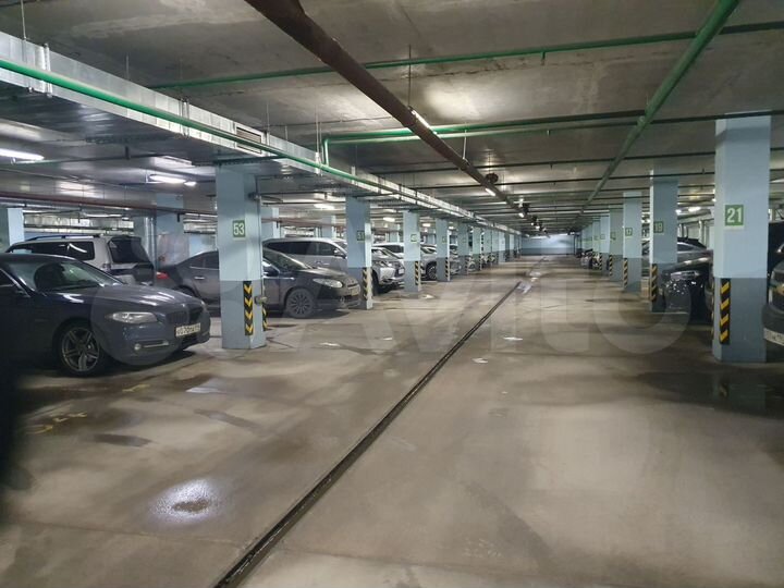 Машиноместо, 14 м²