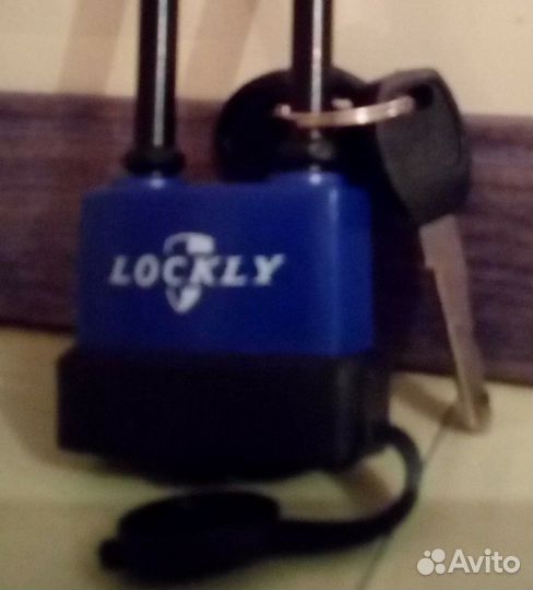 Замок.фирменный.Lockly.Новый(3 ключа) Финляндия