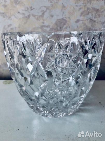Хрустальная ваза