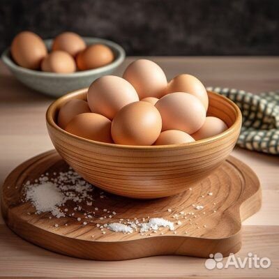 Домашние куриные яйца