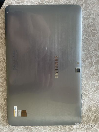 Ноутбук-планшет Samsung xe500t1c