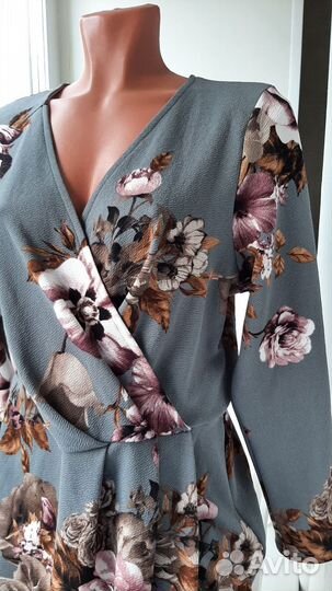 Платье цветочное 44 46 размер с биркой