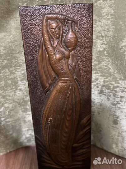 Чеканка девушка с кувшином СССР