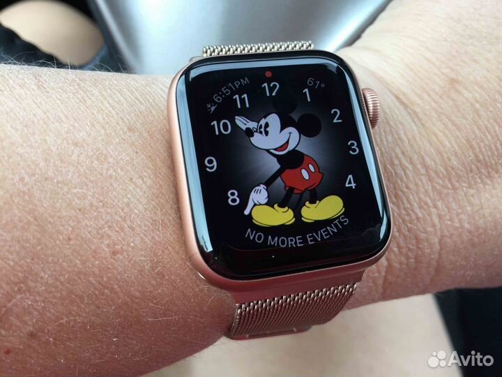 Часы Apple Watch 7 розовые