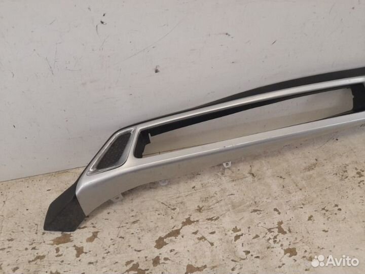 Накладка бампера передняя Mitsubishi Outlander 3