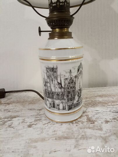 Лампа настольная