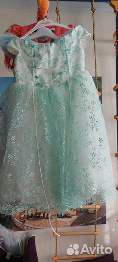 Нарядное платье для девочки 104