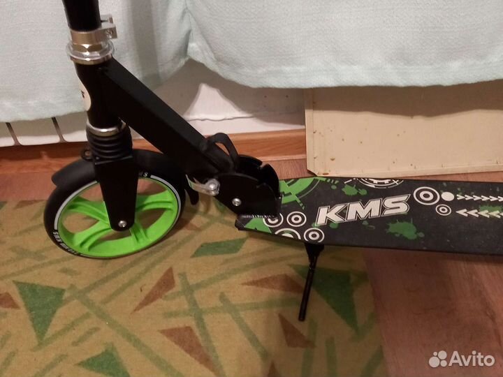 Самокат KMS