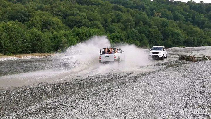 Джиппинг (экскурсии)