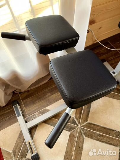 Тренажер для гиперэкстензии