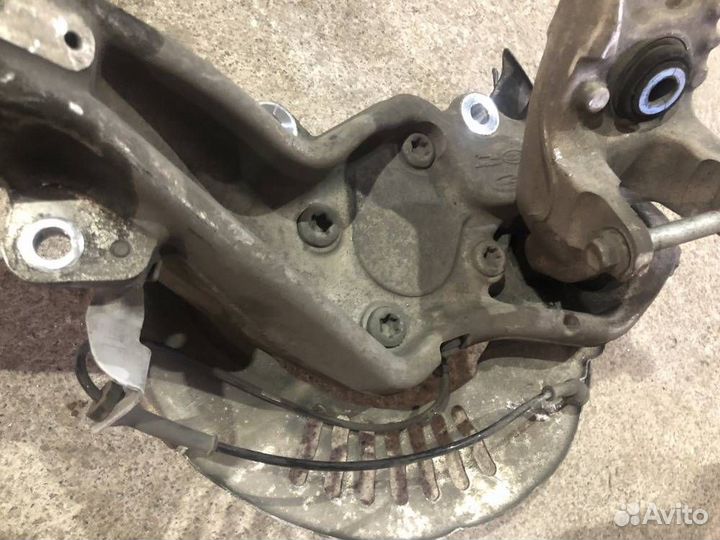 Кулак поворотный передний правый Jaguar F-Pace