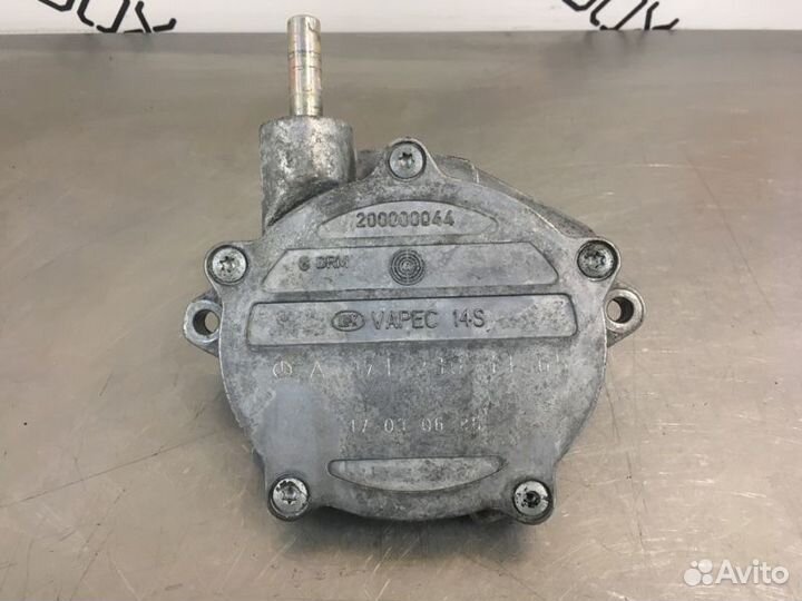 Насос вакуумный Mercedes C-Class W203 M271 1.8I