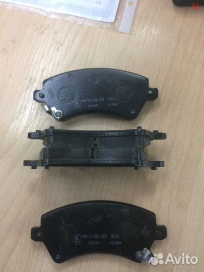 Колодки тормозные передние Toyota Corolla E120