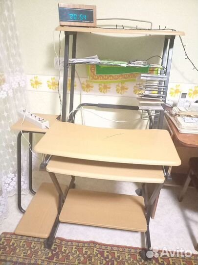 Компьютерный стол